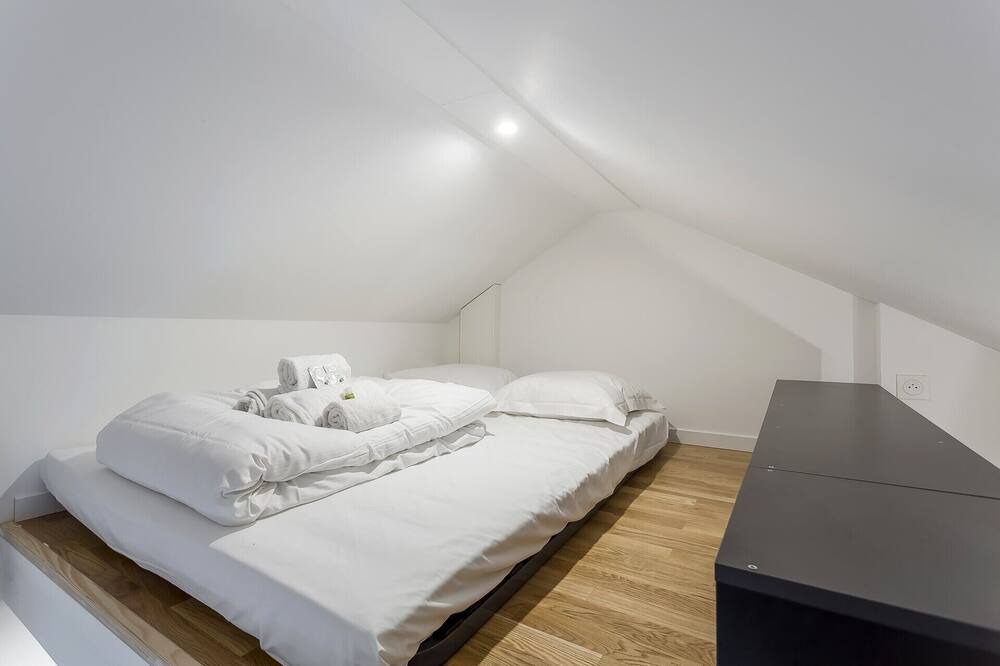 Photo of Bedroom in 5th Arrondissement