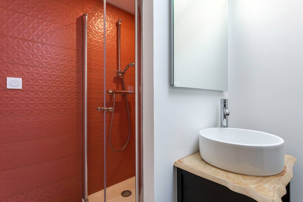 Photo of Bathroom in 5th Arrondissement