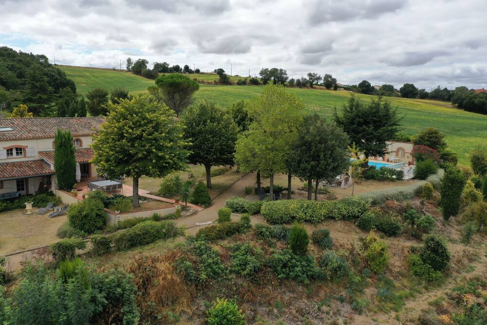 Photo of Outdoor in Beauteville