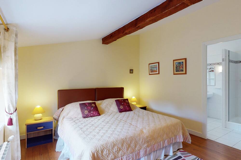 Photo of Bedroom in Beauteville