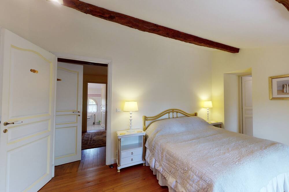 Photo of Bedroom in Beauteville