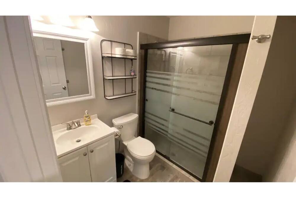 Photo of Bathroom in Thackerville