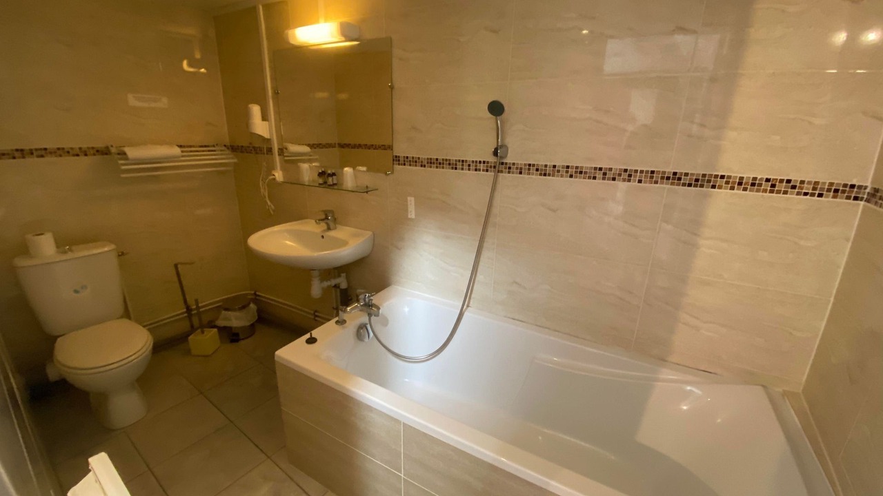 Photo of Bathroom in Azay-le-Rideau