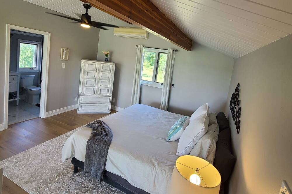 Photo of Bedroom in Malone