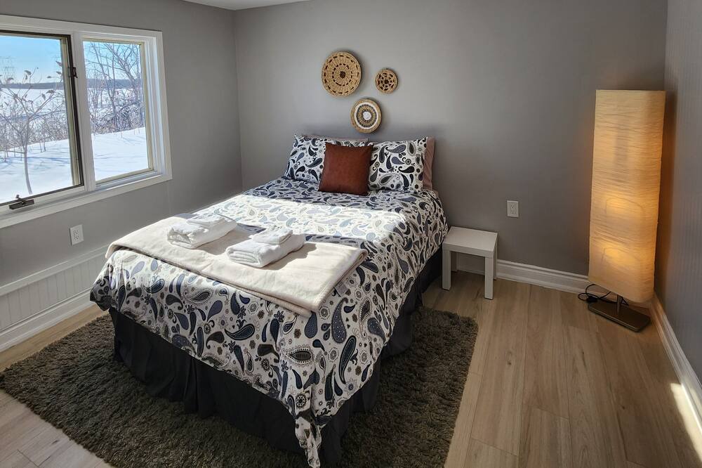 Photo of Bedroom in Malone