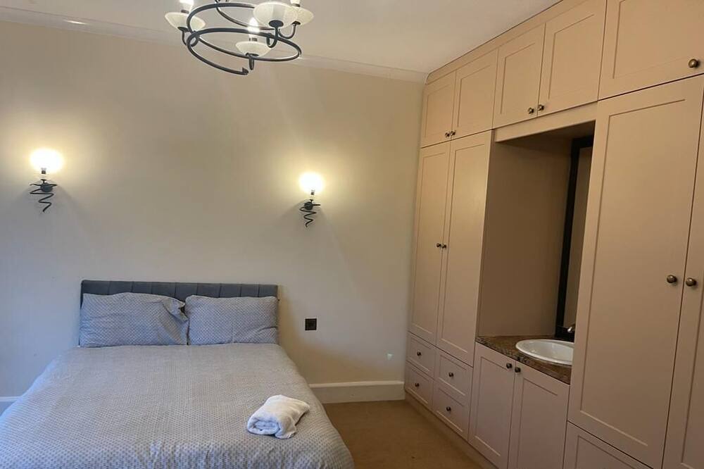 Photo of Bedroom in Severn Beach