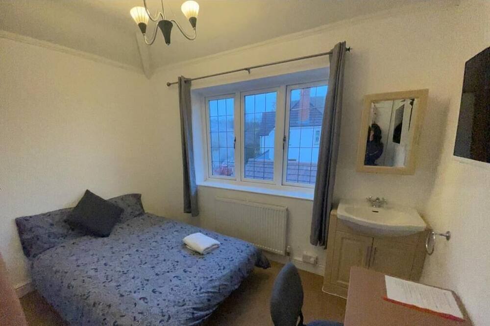 Photo of Bedroom in Severn Beach