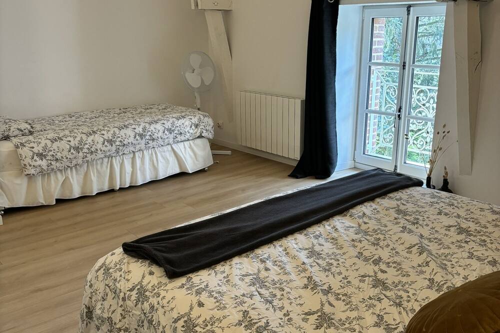 Photo of Bedroom in Campbon