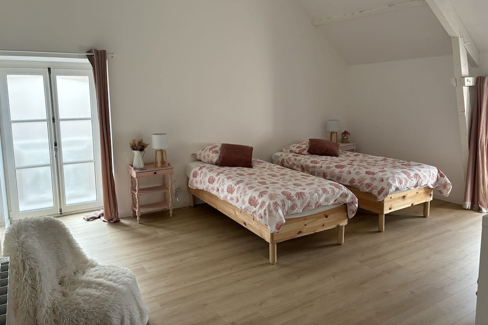 Photo of Bedroom in Campbon