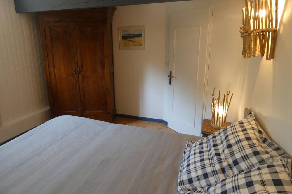 Photo of Bedroom in Belis
