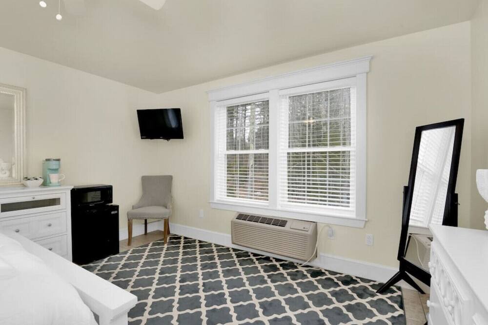 Photo of Others in Edgecomb