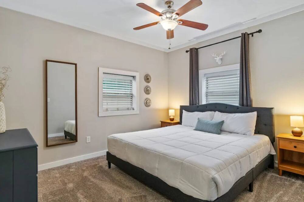 Photo of Bedroom in Tyler