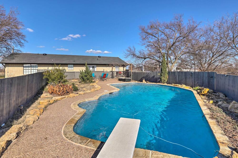 Photo of Outdoor in Sanger