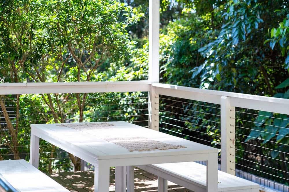 Photo of Others in West Burleigh