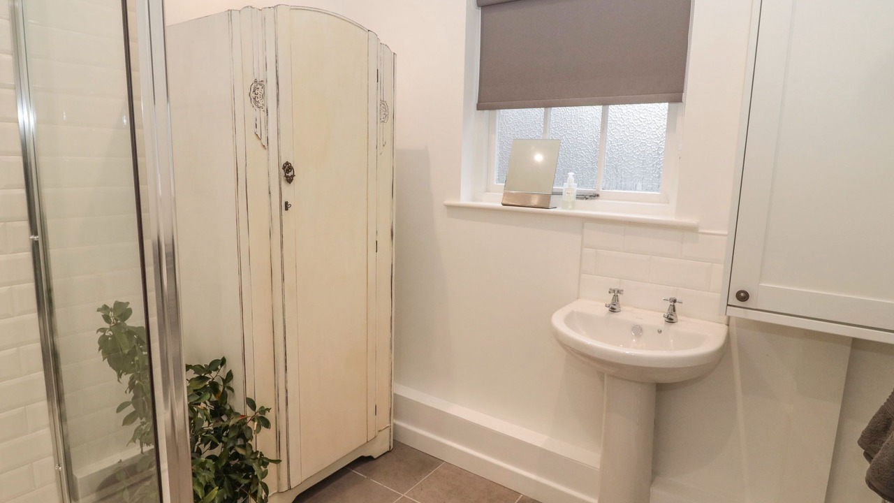 Photo of Others in Ford