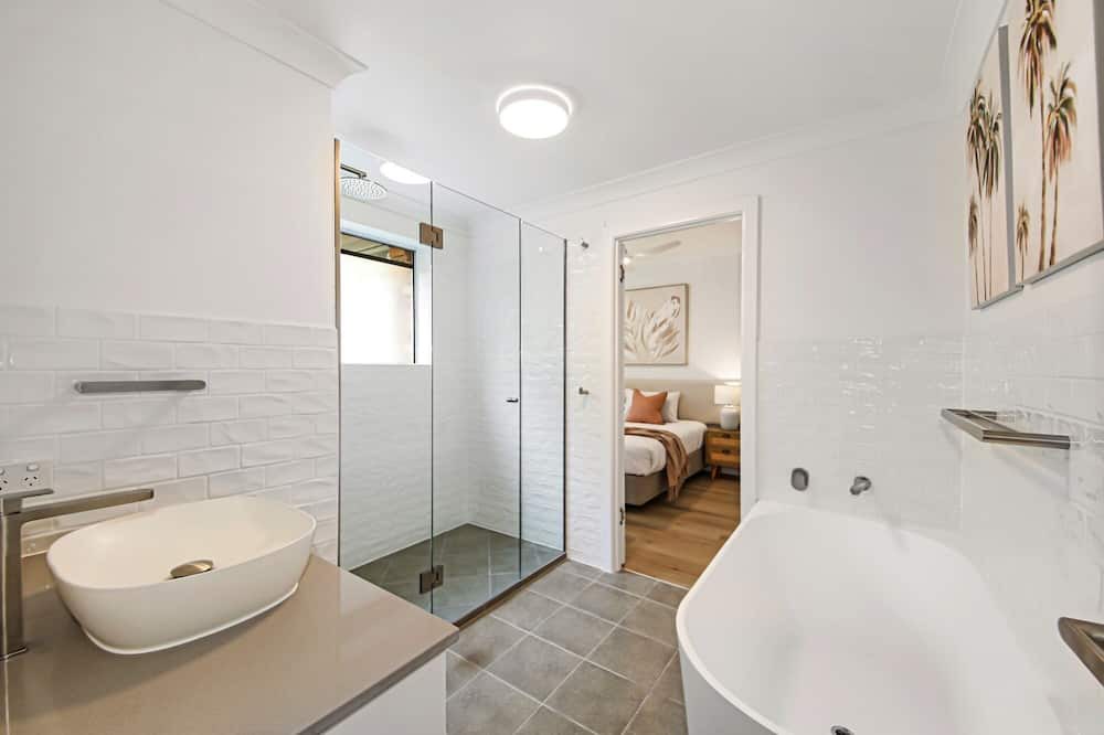 Photo of Bathroom in Cootharaba