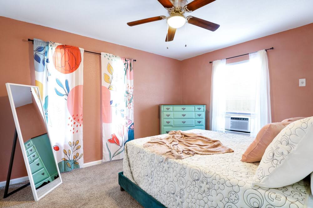 Photo of Bedroom in Southside