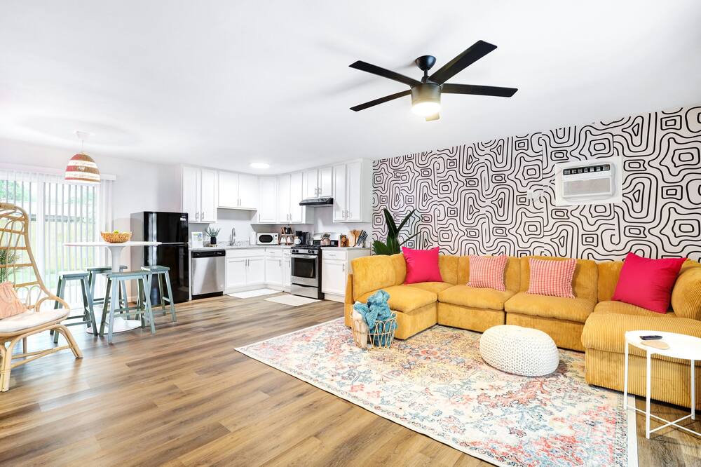 Photo of Livingroom in Southside