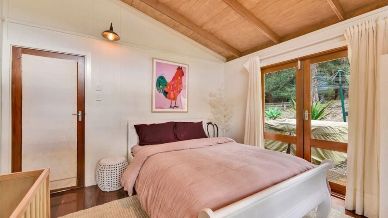 Photo of Others in Milsons Passage