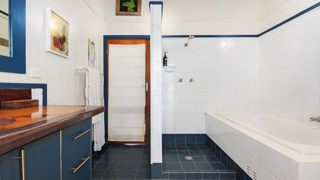 Photo of Others in Milsons Passage