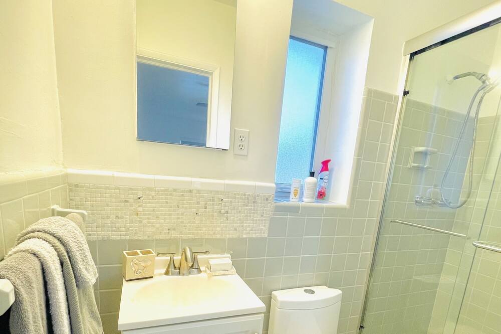 Photo of Bathroom in Ives Estates