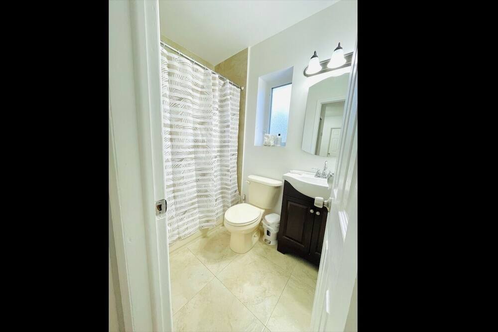 Photo of Bathroom in Ives Estates