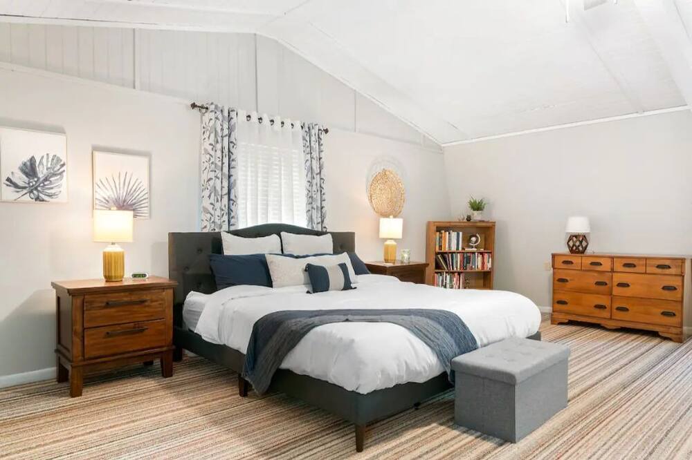 Photo of Bedroom in Lindale