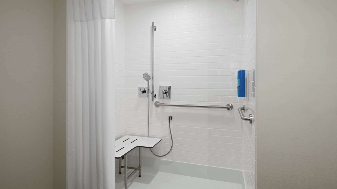 Photo of Bathroom in Lake Delton