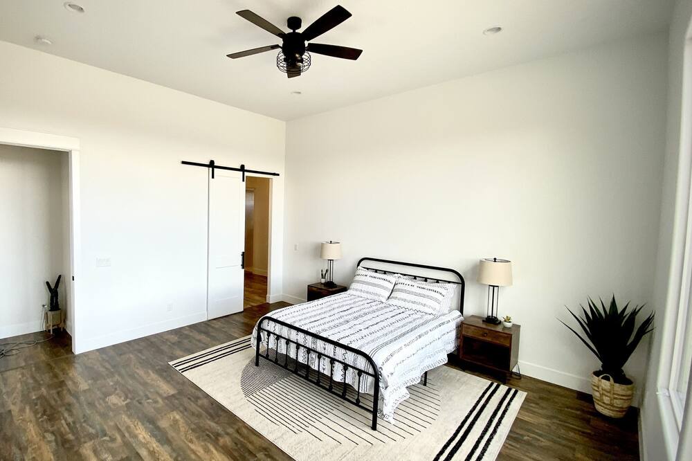 Photo of Bedroom in Apple Valley