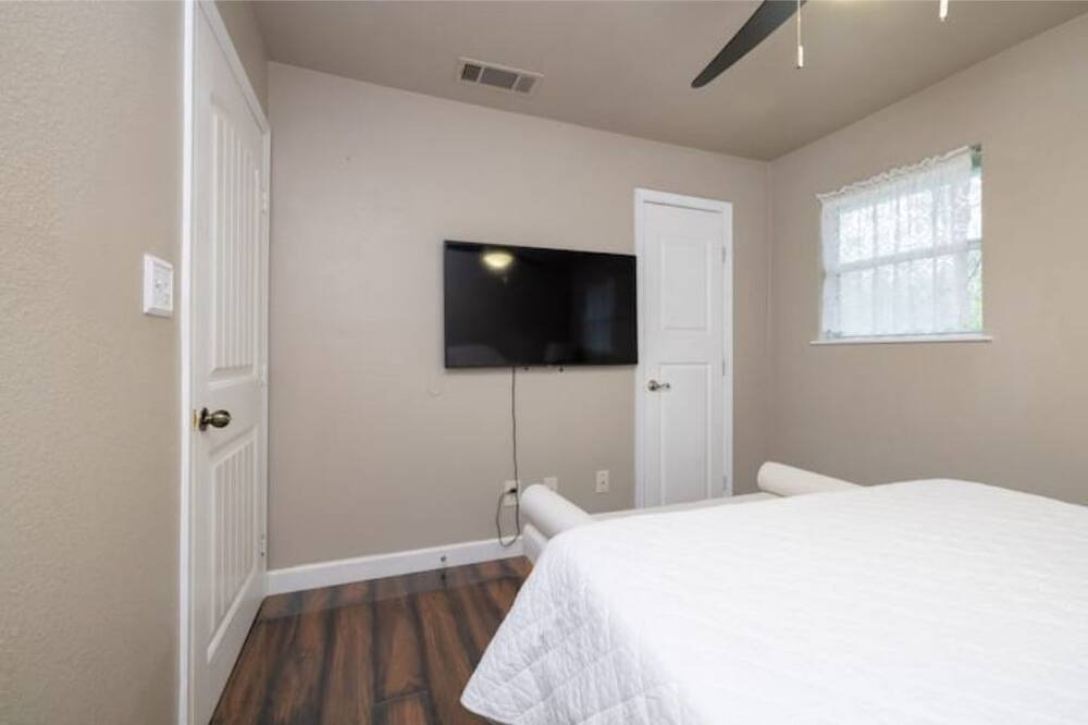Photo of Bedroom in Fort Worth