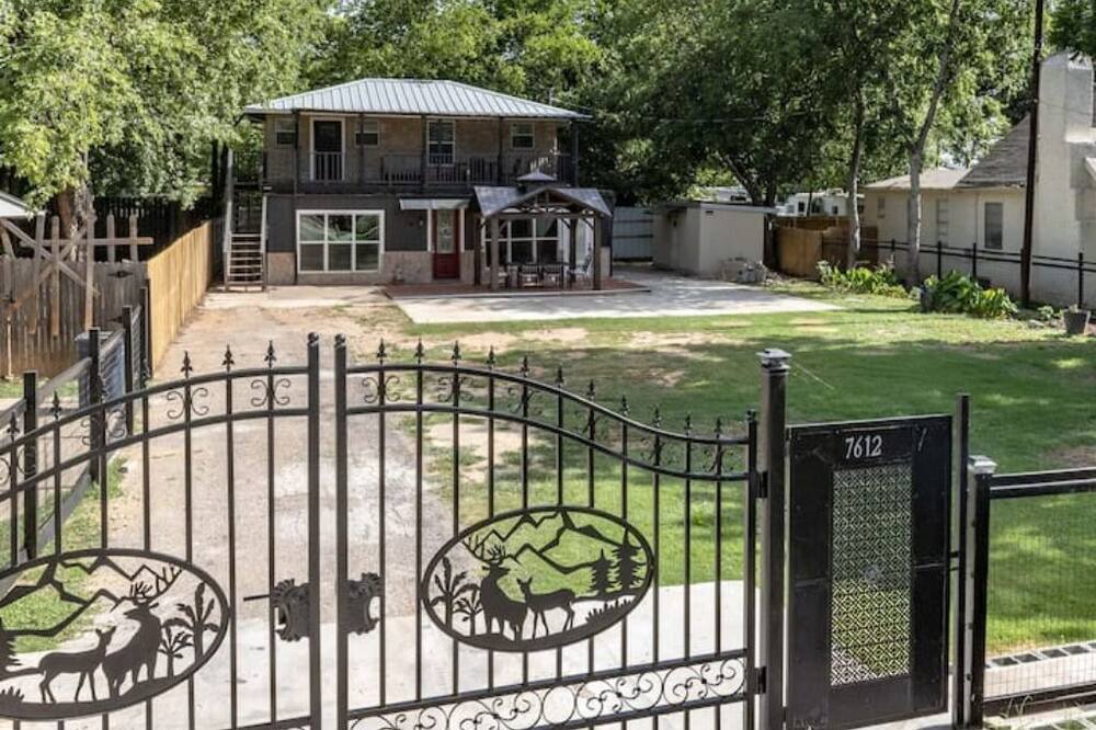 Photo of Outdoor in Fort Worth