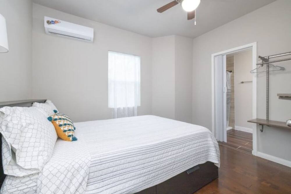 Photo of Bedroom in Fort Worth
