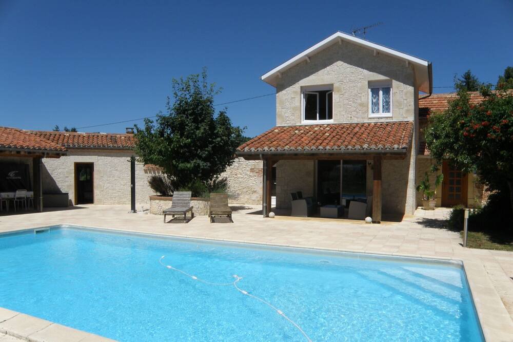 Photo of Outdoor in Saint-Vite