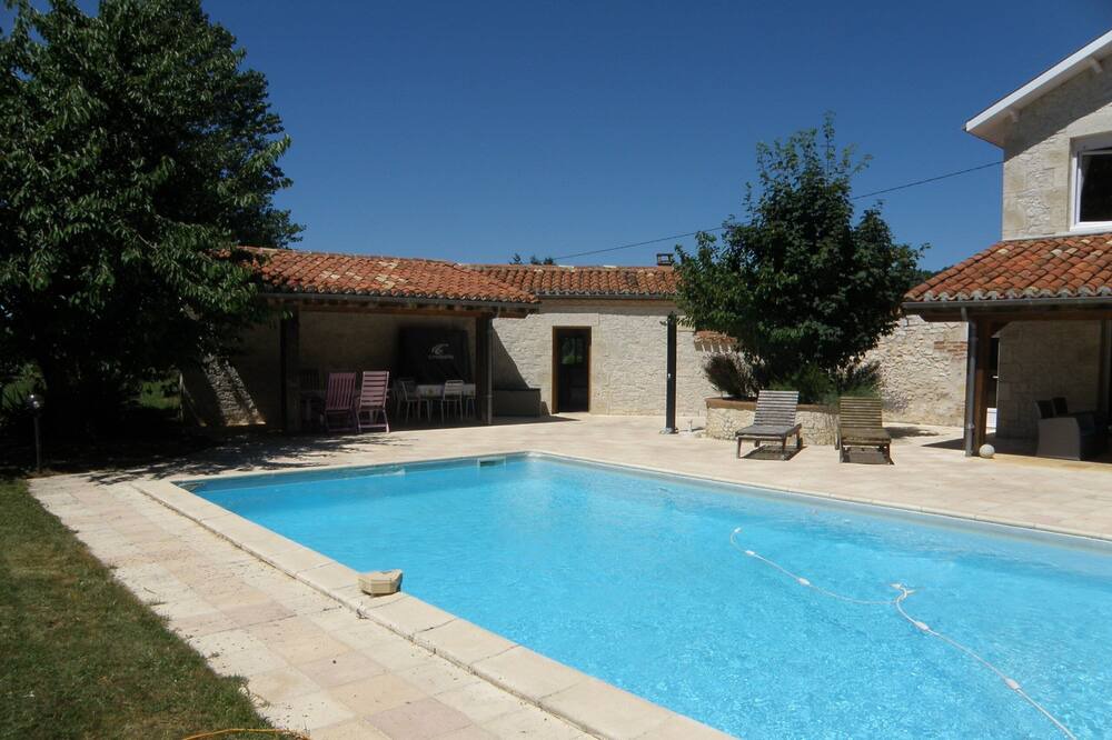 Photo of Outdoor in Saint-Vite