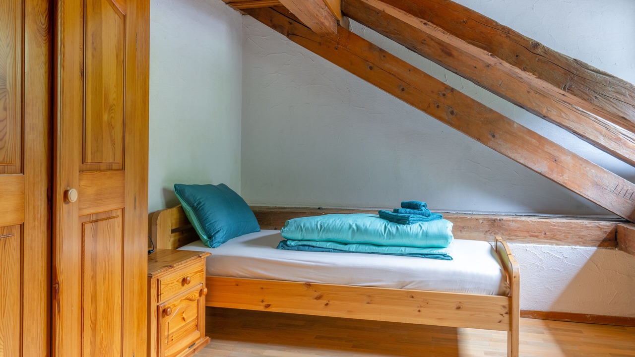 Photo of Bedroom in Jenaz