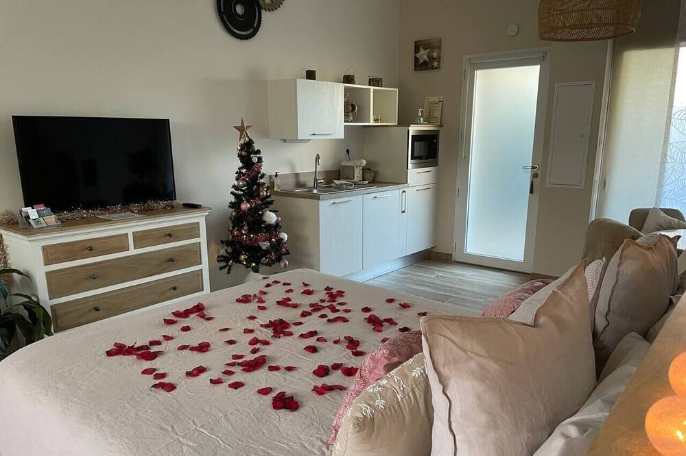 Photo of Bedroom in Uchaux