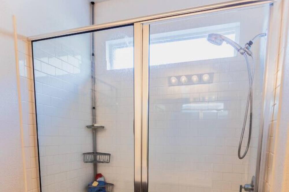 Photo of Bathroom in Manor