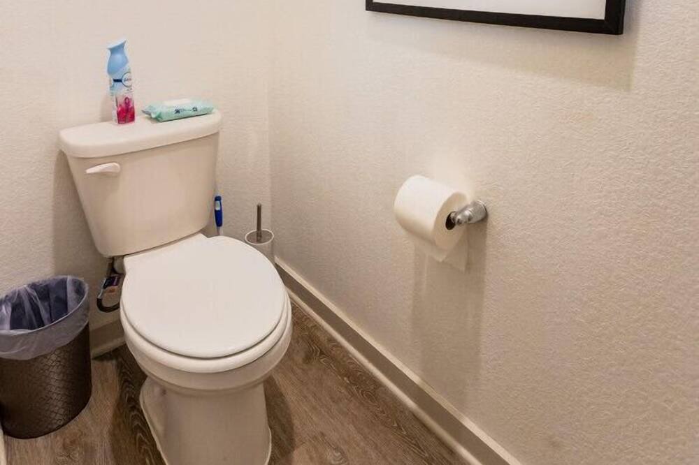 Photo of Bathroom in Manor