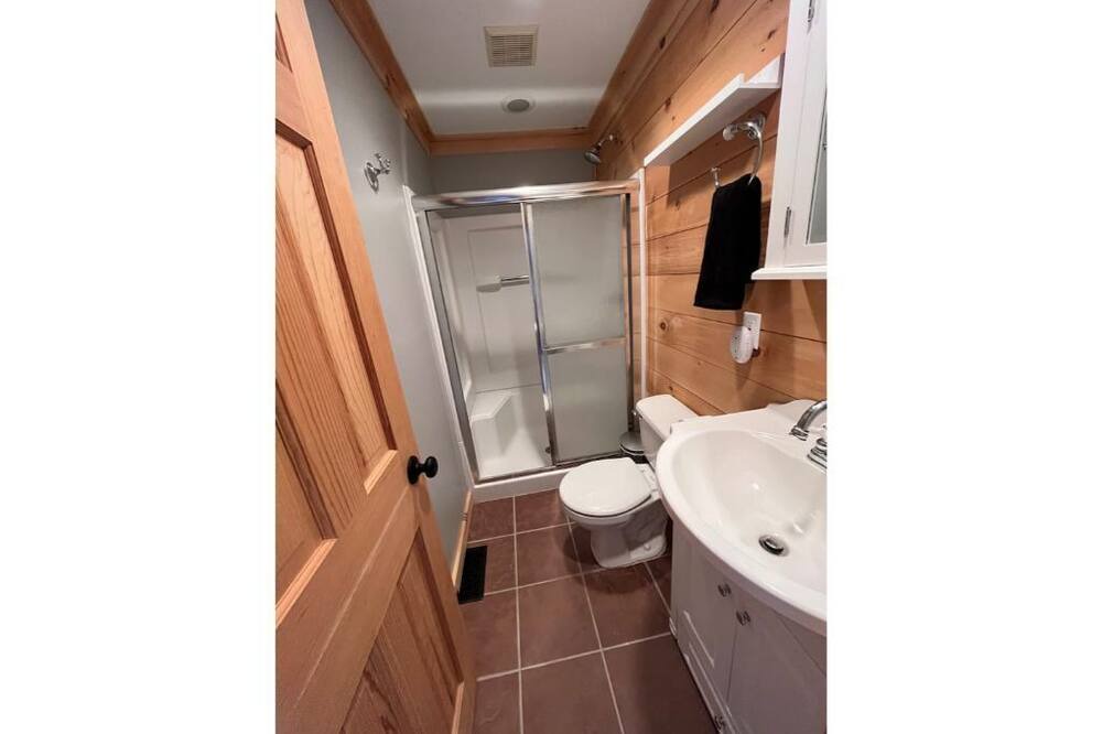 Photo of Bathroom in Wardsboro