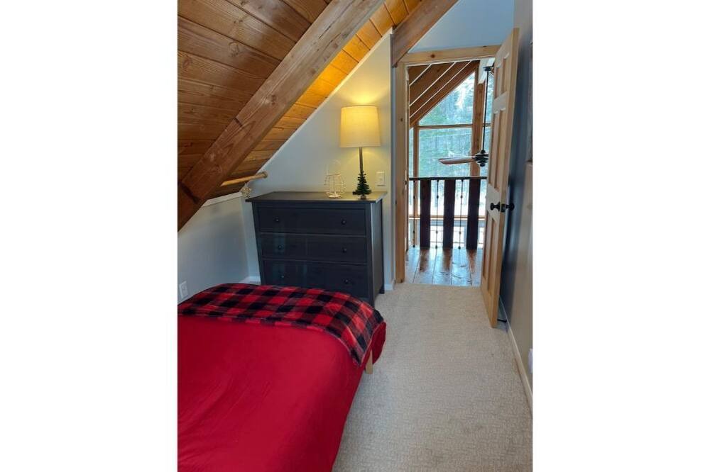 Photo of Bedroom in Wardsboro