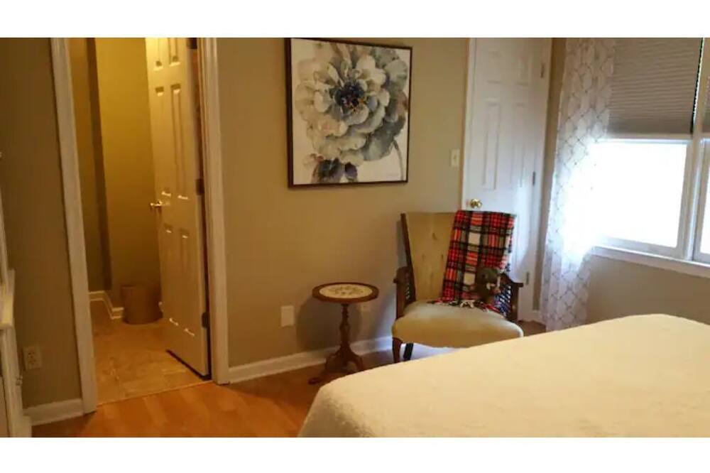 Photo of Bedroom in Fredericksburg
