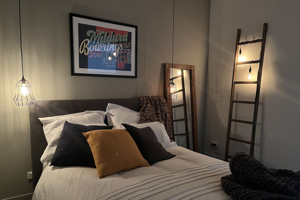 Photo of Bedroom in Docklands