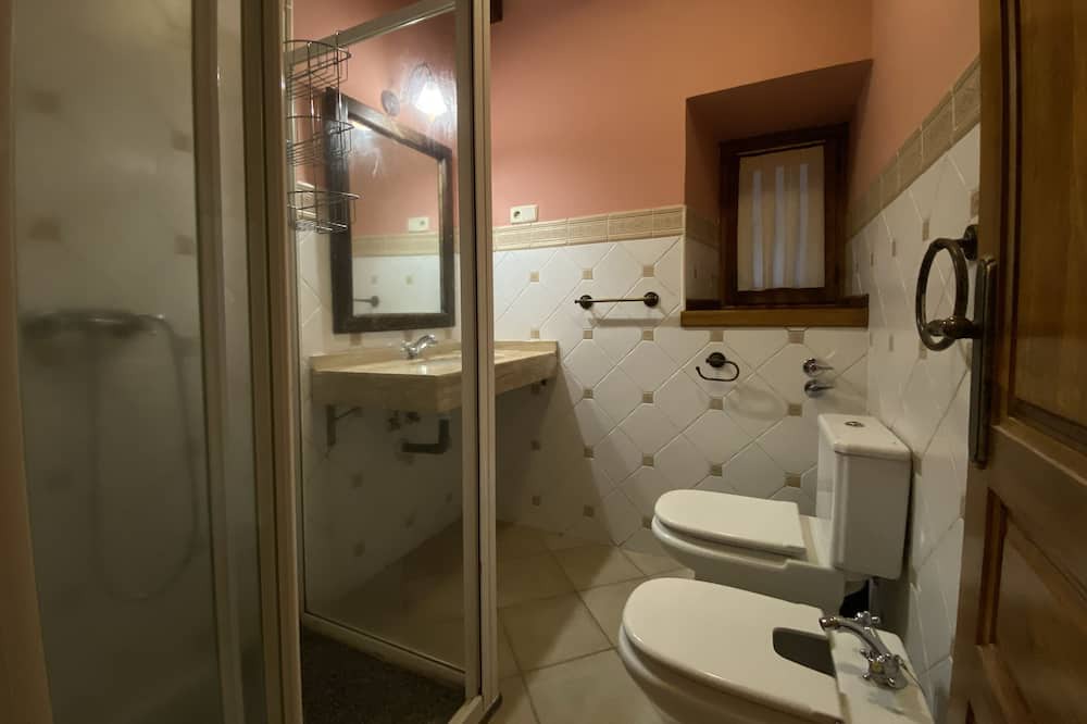 Photo of Bathroom in Miraflores de la Sierra