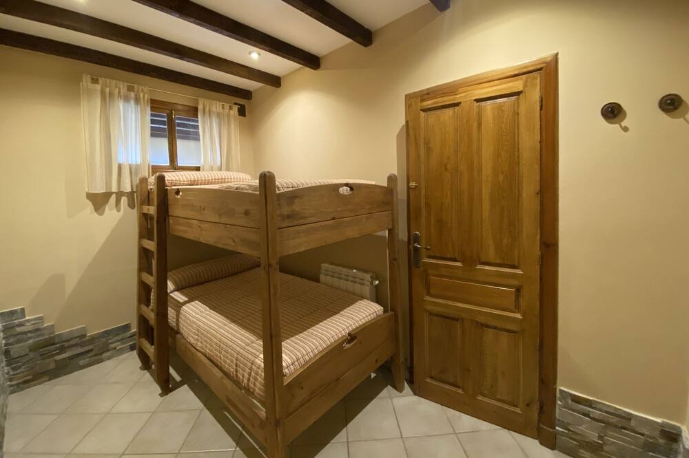 Photo of Bedroom in Miraflores de la Sierra