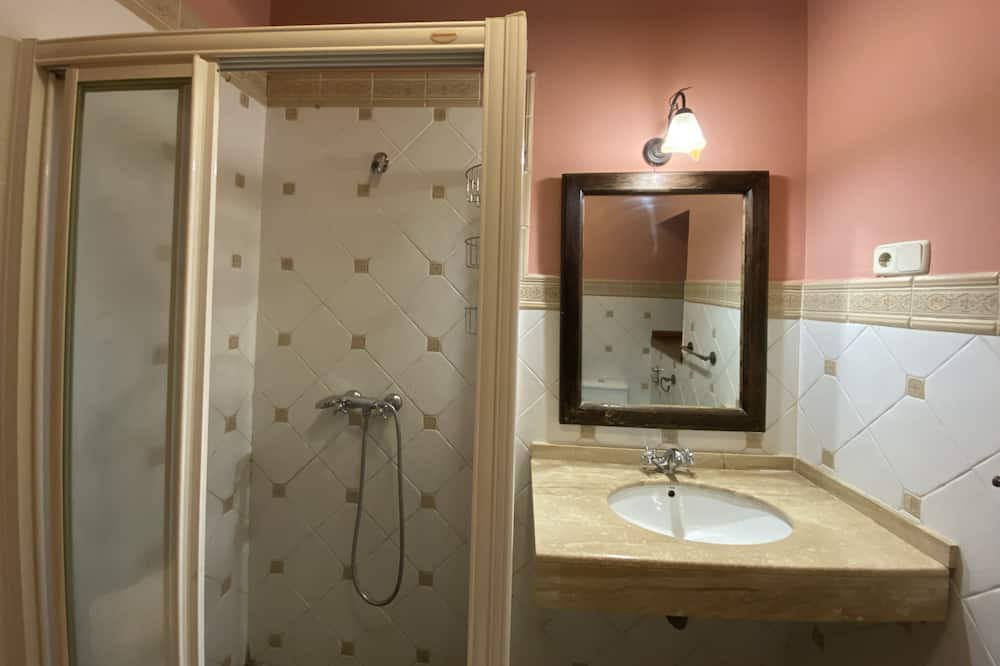Photo of Bathroom in Miraflores de la Sierra