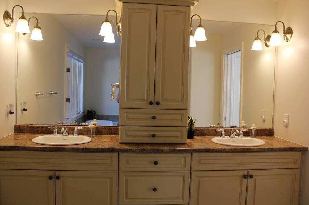 Photo of Bathroom in Quinte West