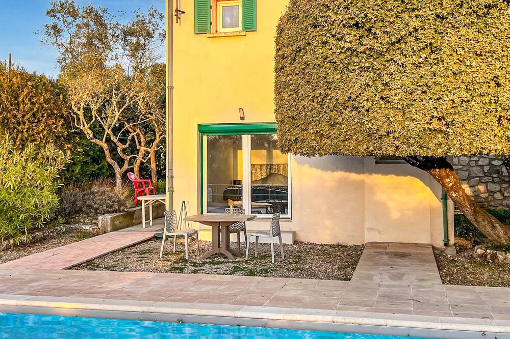 Photo of Outdoor in Ginasservis