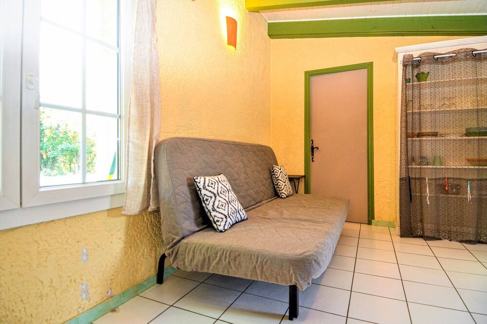 Photo of Bedroom in Saint-Andre-d'Olerargues