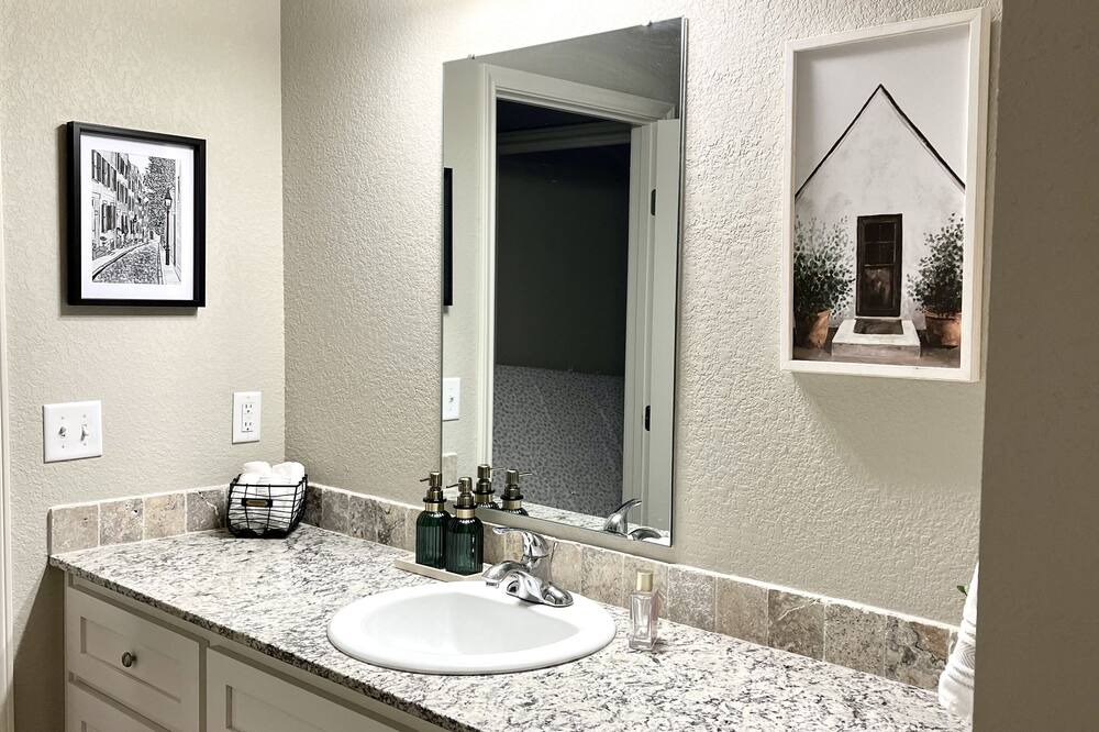 Photo of Bathroom in Uniontown