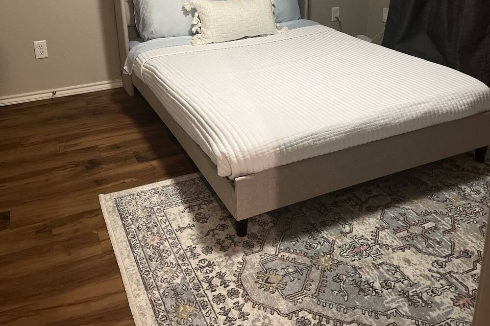 Photo of Bedroom in Uniontown